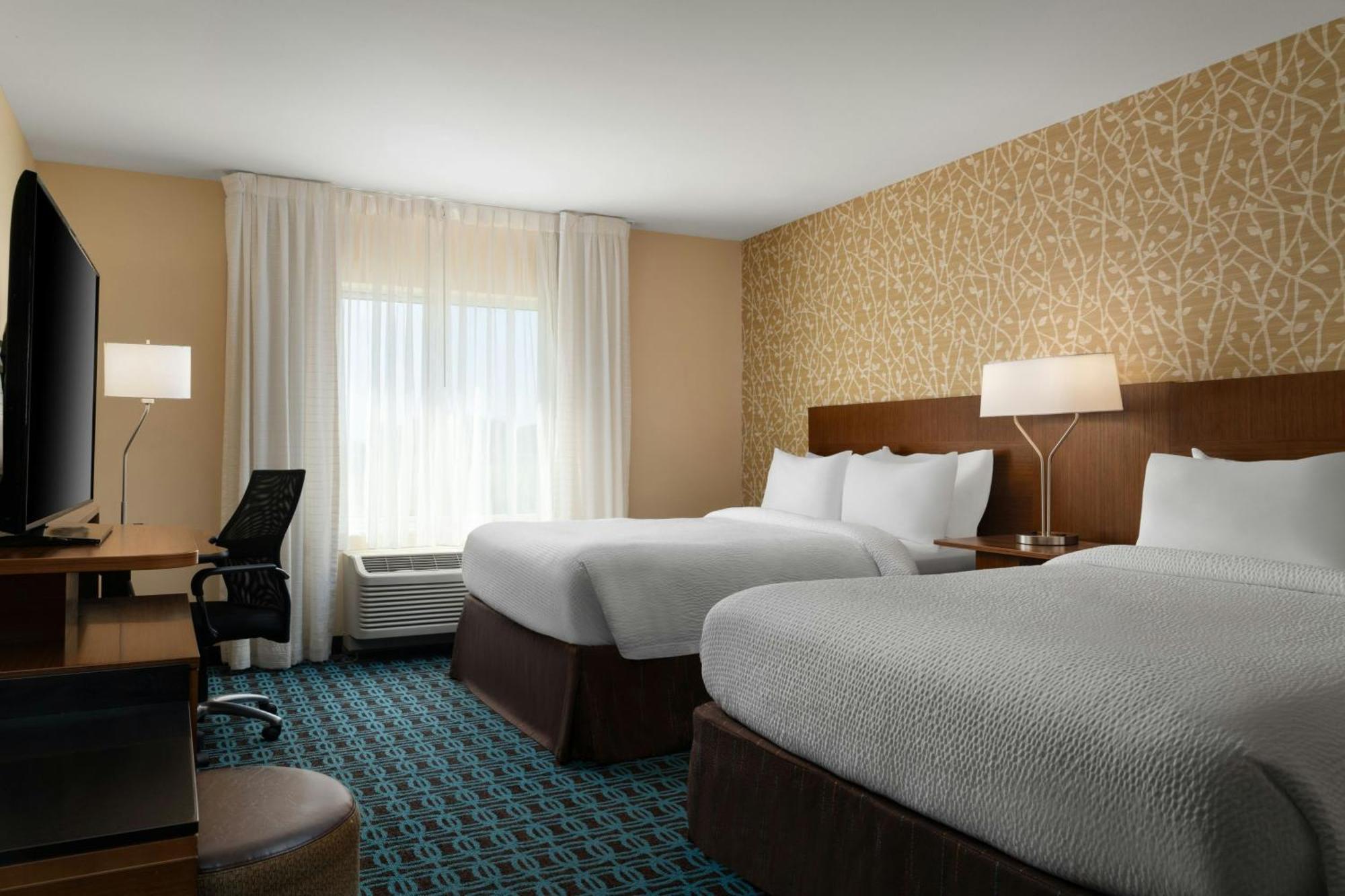 Fairfield Inn & Suites By Marriott London Exterior photo