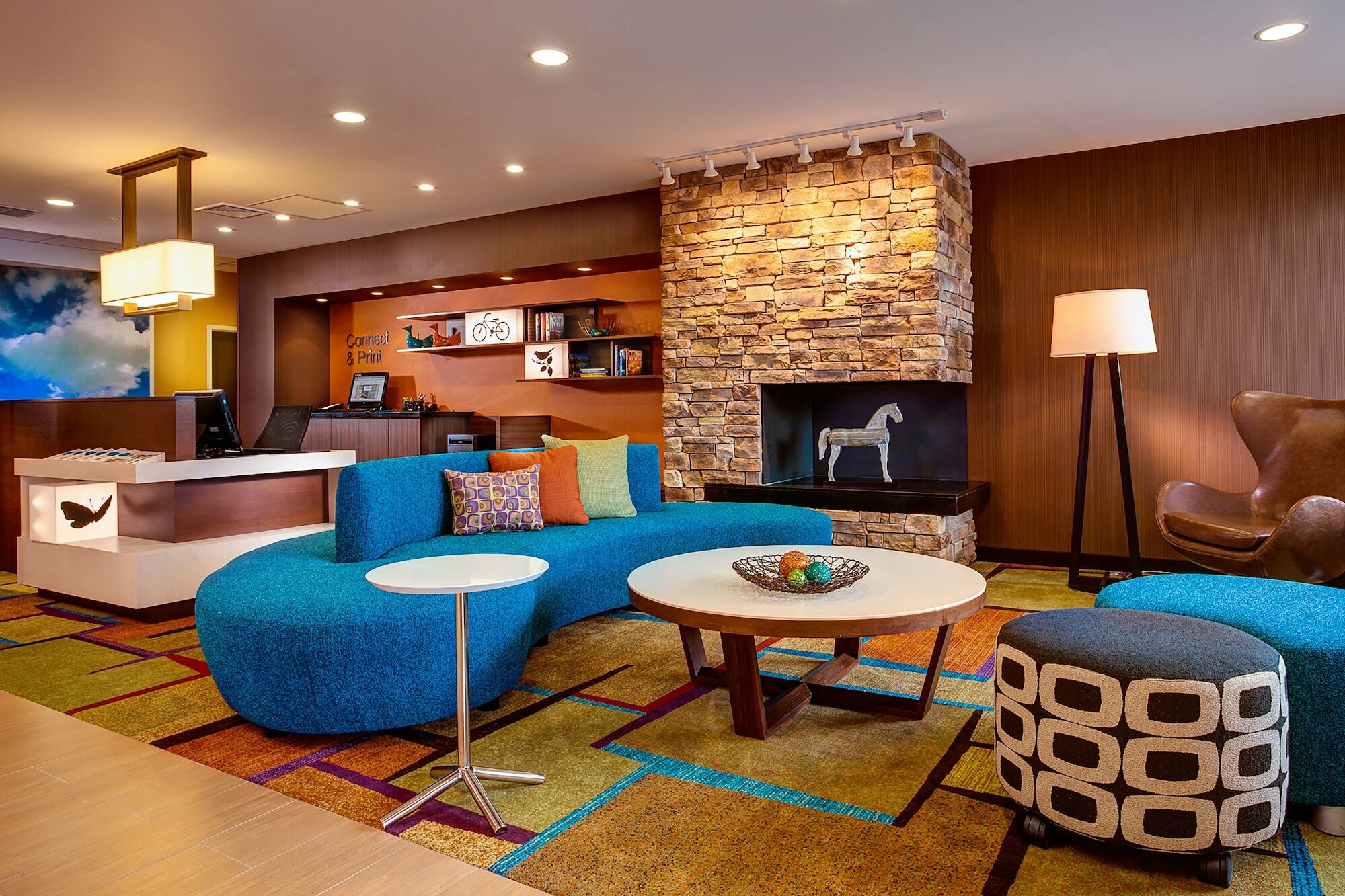 Fairfield Inn & Suites By Marriott London Exterior photo